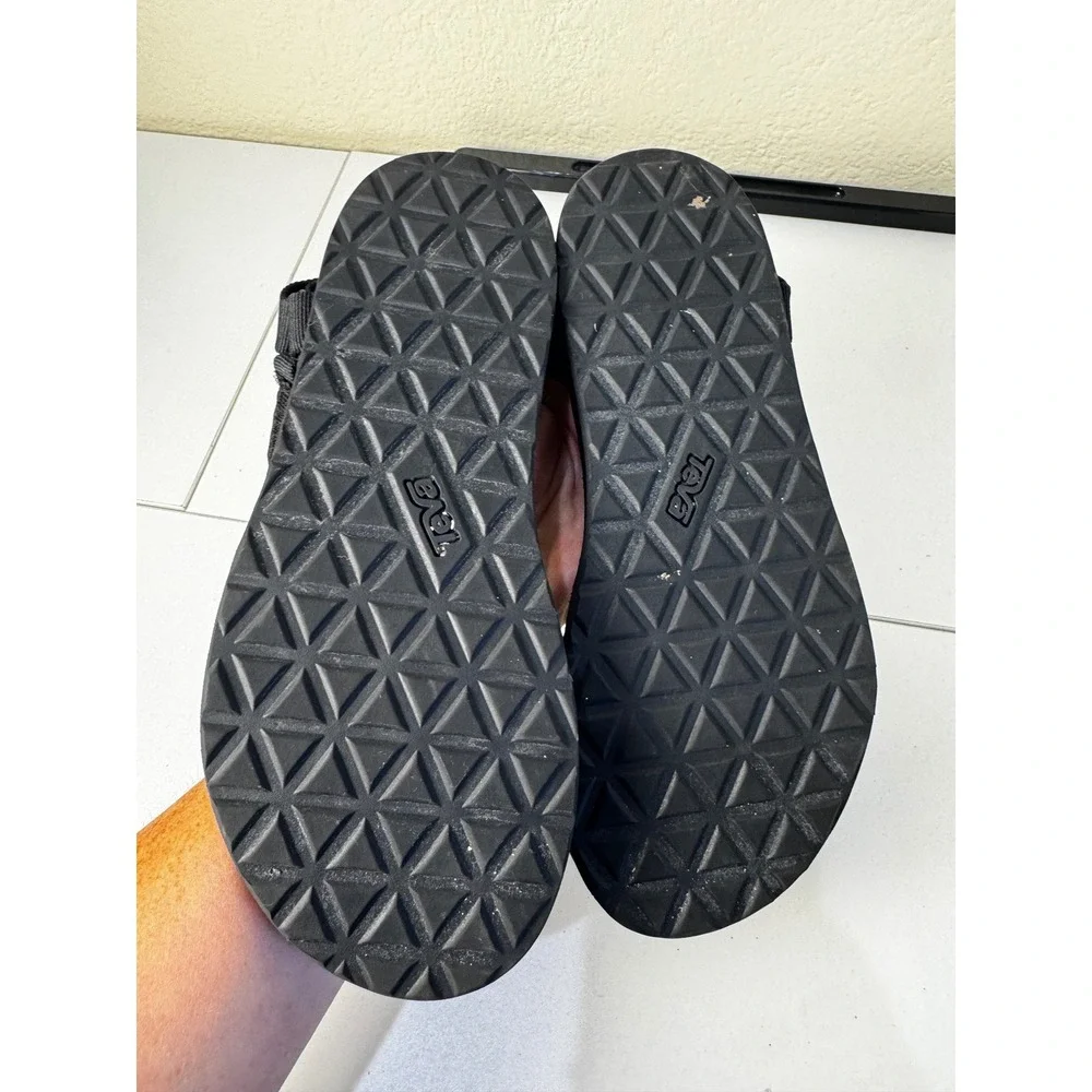 Teva Original Universal Kids Size 8 Black Strappy Sandals Hiking Outdoor‎